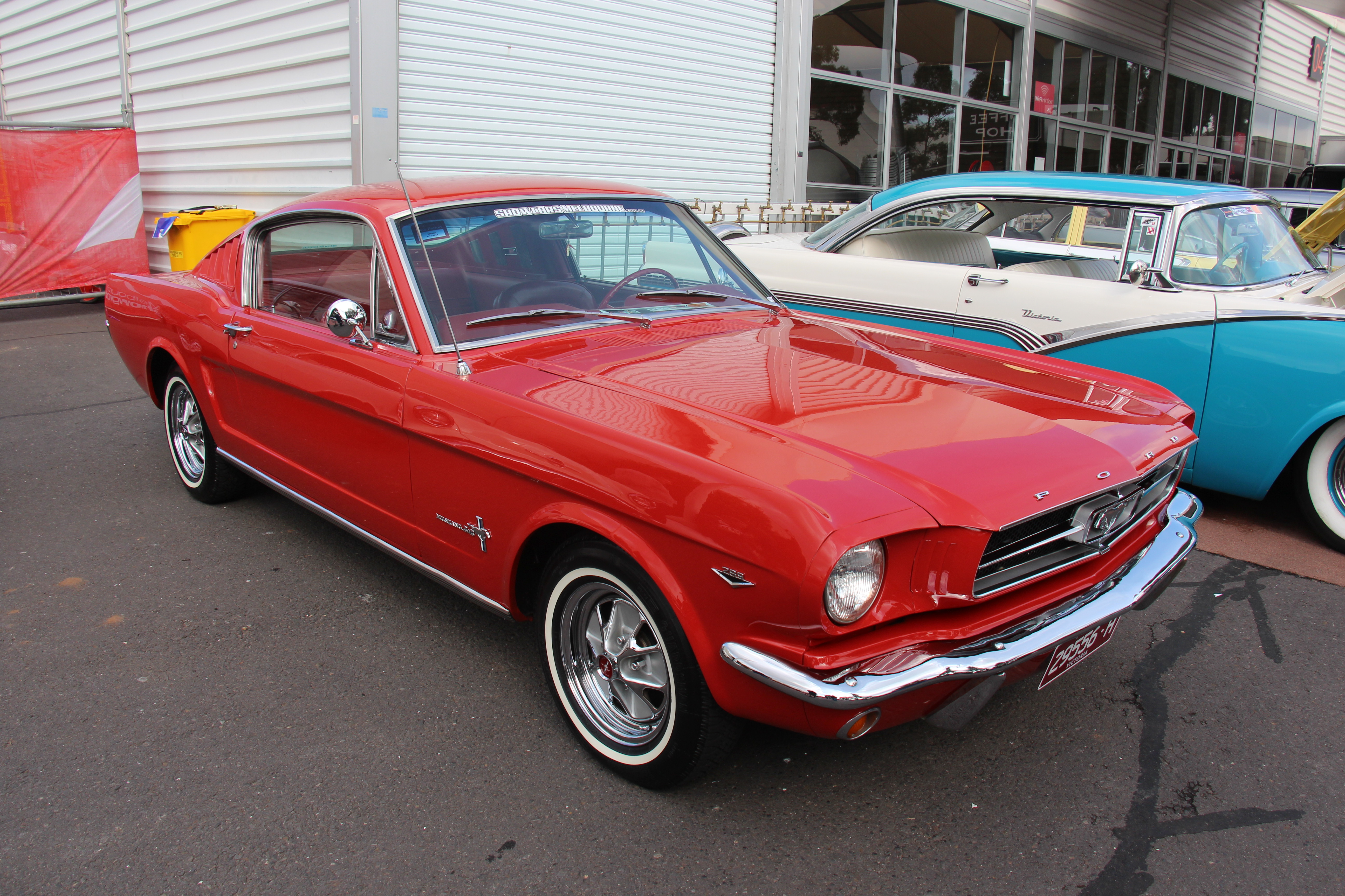 1965_Ford_Mustang_Fastback_(15595256971)